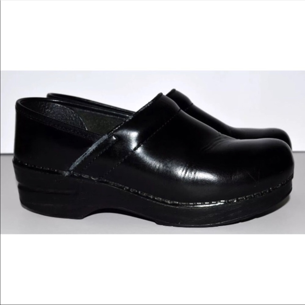 Re-Posh Danskin Clogs
